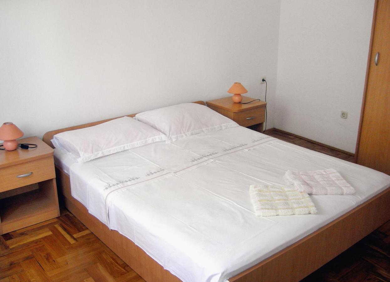 Apartments By The Sea Klenovica, Novi Vinodolski - 5581 Екстериор снимка