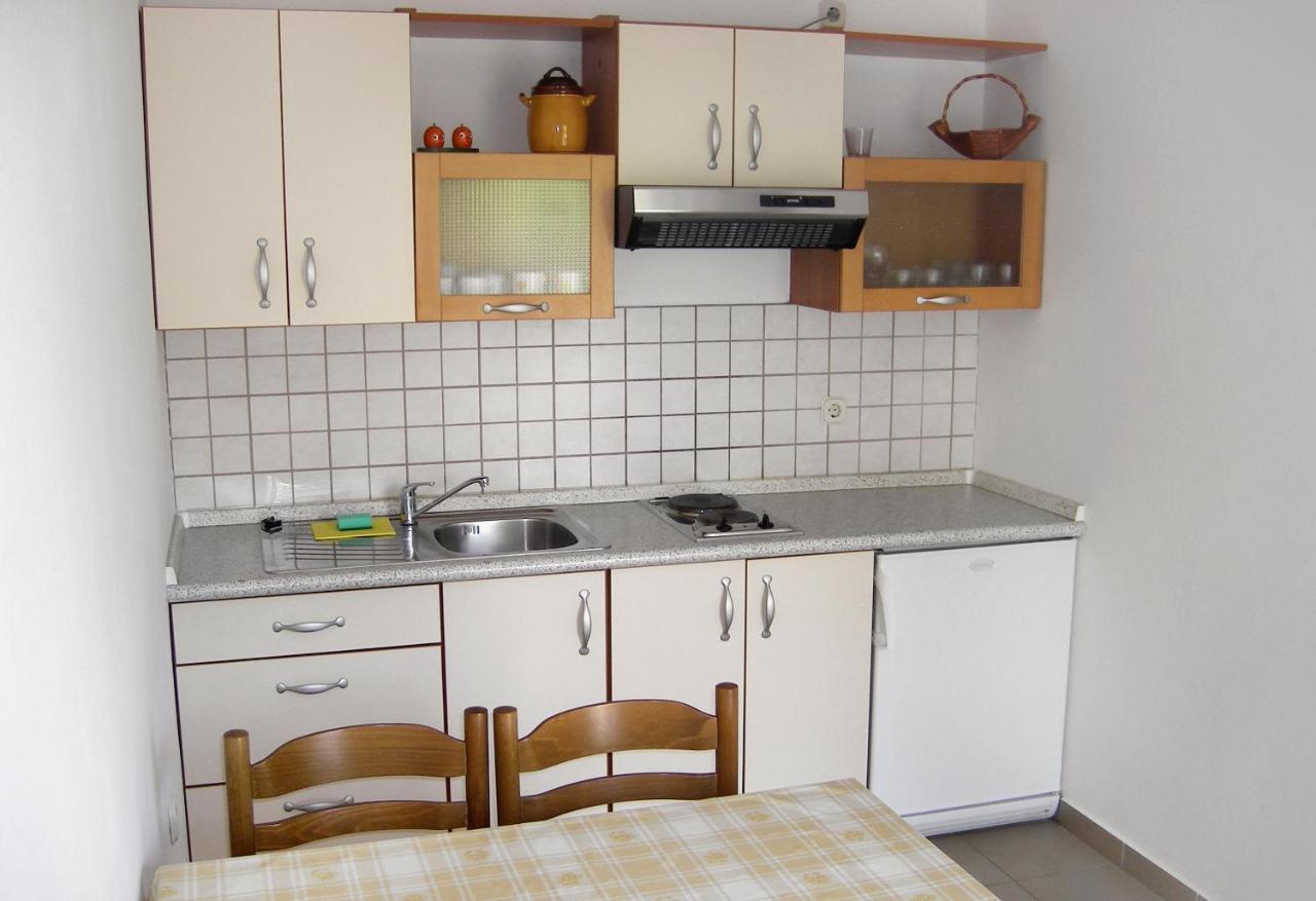 Apartments By The Sea Klenovica, Novi Vinodolski - 5581 Екстериор снимка