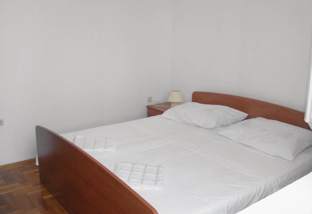 Apartments By The Sea Klenovica, Novi Vinodolski - 5581 Екстериор снимка